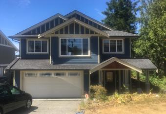 Starting Point Family House allows 18 year olds to book a room