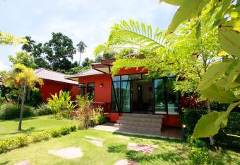 Saree Lagoon Villa Koh Samui has Balcony rooms