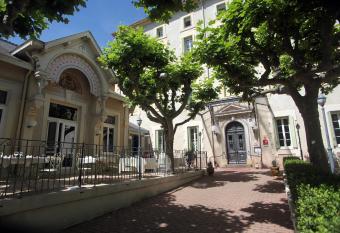 Hotel des Thermes has Balcony rooms
