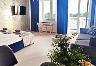 Apartamenty Na Skarpie allows 18 year olds to book a room