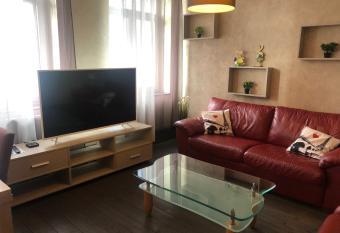 Residence du Galtz allows 18 year olds to book a room