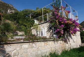 Apartman Mati   has Balcony rooms