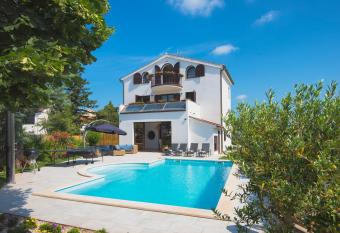 Villa Andrija Family Dream with heating pool at the sea has Balcony rooms