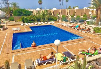 Borinquen Sky Apartments has Balcony rooms