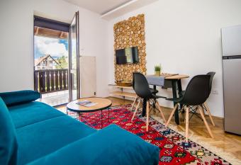 Apartment Sun  ana dolina has Smoking/Balcony rooms