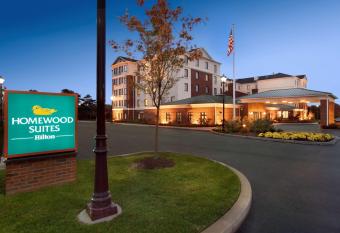Homewood Suites by Hilton Newtown - Langhorne, PA has Balcony rooms