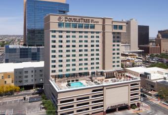 DoubleTree by Hilton Hotel El Paso Downtown has Balcony rooms