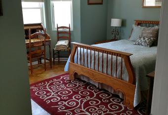 Engvadonia Yosemite B and B has Balcony rooms