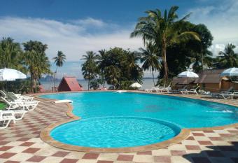Koh Mook Resort has Balcony rooms