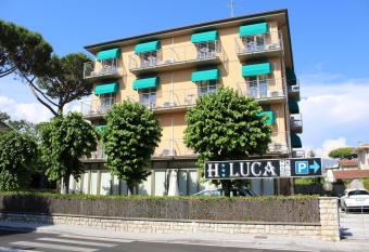 Hotel Luca has Balcony rooms