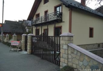 Gorec allows 18 year olds to book a room