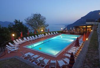 Hotel Residence La Rotonda has Balcony rooms