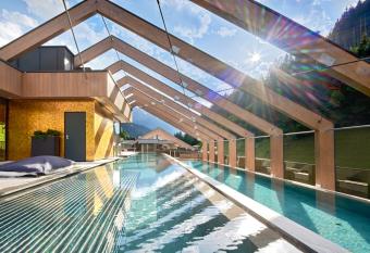 ZillergrundRock Luxury Mountain Resort has Balcony rooms