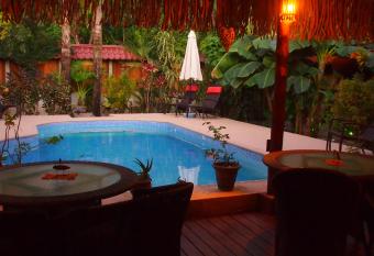 Samara Palm Lodge has Balcony rooms