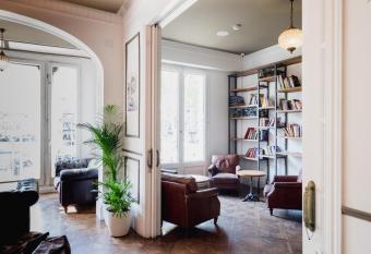 Casa Gracia allows 18 year olds to book a room