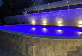 Apartman Bukulja allows 18 year olds to book a room