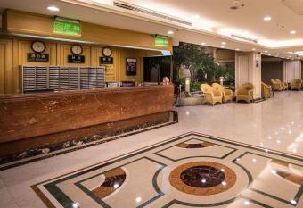 Guide Hotel Zhongli Zhongzheng allows 18 year olds to book a room