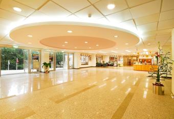 Sun Moon Lake Youth Hostel has Balcony rooms