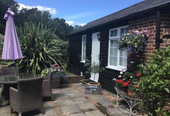 The Coach House has Balcony rooms