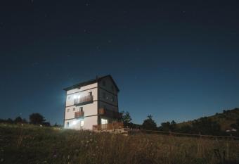 Villa Uvac has Balcony rooms