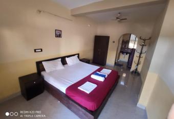 Regina Residency has Balcony rooms