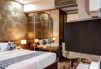 Sampit Residence Managed by FLAT06 has Balcony rooms