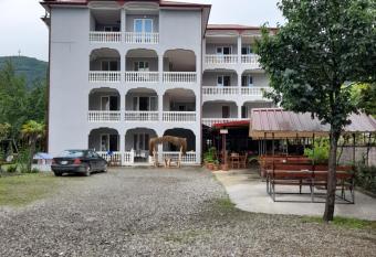 Beliy Dom has Balcony rooms