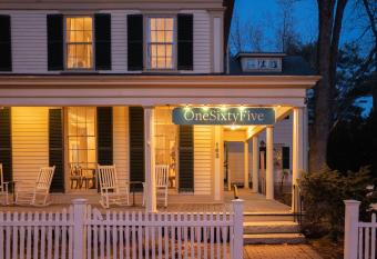 Onesixtyfive, The Inn On Park Row has Balcony rooms