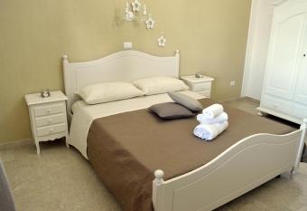 B&B Profumo di Alloro has Balcony rooms