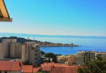 Apartments Villa Ravli   has Balcony rooms