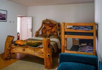 Kitka Hostel - Vratnica has Balcony rooms