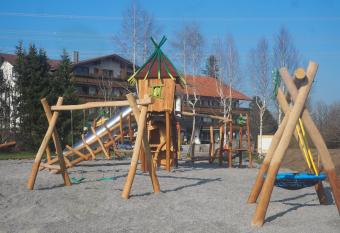 Familienhotel L  wen has Balcony rooms