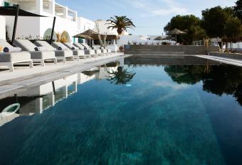 Elmarel has Balcony rooms