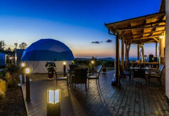 Jeju Starlight Glamping has Balcony rooms