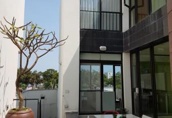 Tainan Anping - Shuiau 180 has Balcony rooms