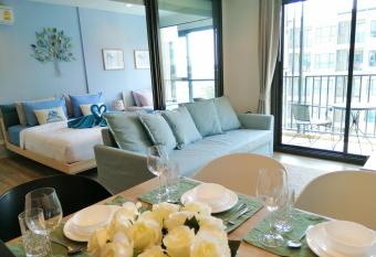 Rain Cha-am by Obbset has Balcony rooms