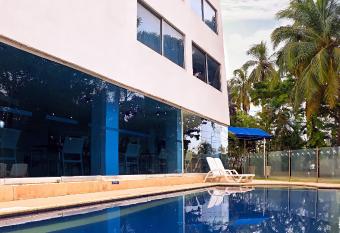 Hotel Oceania Cartagena allows 18 year olds to book a room