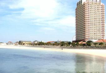 The Beach Tower Okinawa has Balcony rooms