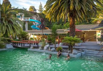 Taupo Debretts Spa Resort has Balcony rooms