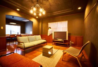 Guesthouse Nijo Fukuro-Tei allows 18 year olds to book a room