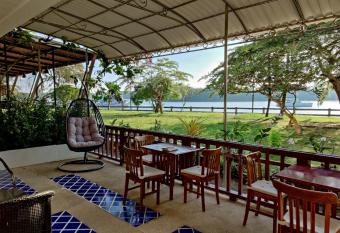 Krabi River Hotel has Balcony rooms
