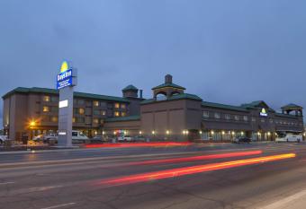 Days Inn by Wyndham Calgary South allows 18 year olds to book a room
