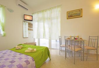 Vito allows 18 year olds to book a room