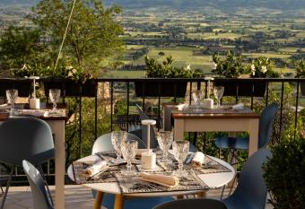 Hotel Posta Panoramic Assisi has Balcony rooms