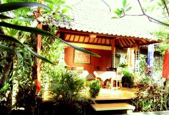 Sweet Homestay allows 18 year olds to book a room