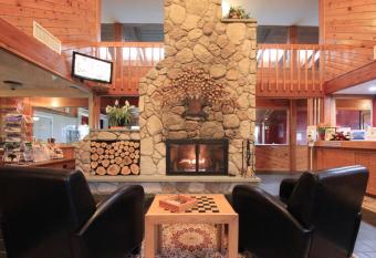 Fireside Inn & Suites Gilford has Balcony rooms