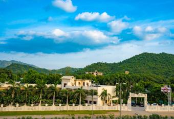 Hotel Chandrawati Palace has Balcony rooms