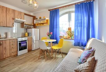 Apartament Go  cinny has Balcony rooms