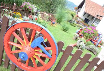 Apartmani Mali Raj Rudnik has Balcony rooms