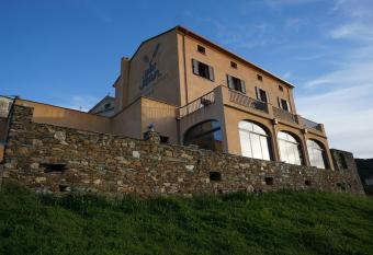 Hotel Le Saint Jean has Balcony rooms